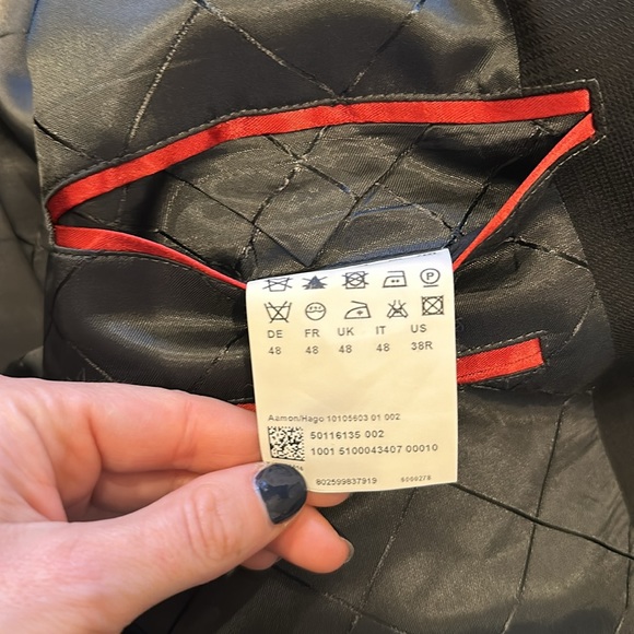 Hugo Boss Suit Jacket - Picture 4 of 4